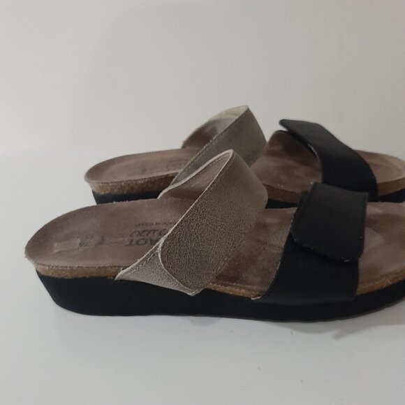 Beautiful Naot leather strap adjustable sandals - Picture 7 of 11